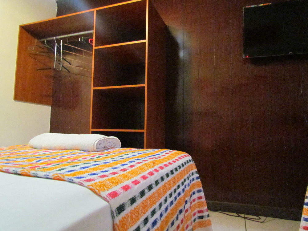 Antiguo Cuscatlán Hotel Antiguo מראה חיצוני תמונה